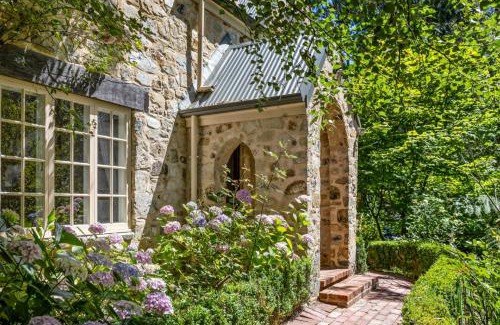 Stirling House | FROGWELL HOLLOW immerse into an idyllic fairytale