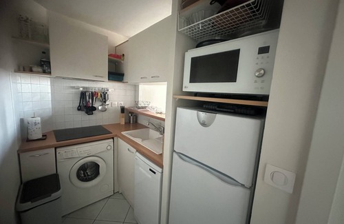 Canet-Plage Apartment | Front de Mer Magnificent 2-bedroom garden apartment in pedestrian zone.