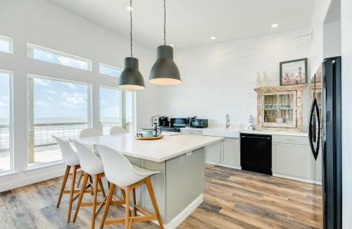 Surfside Beach House | Front Row Water Views Galore & Chic Coastal Decor