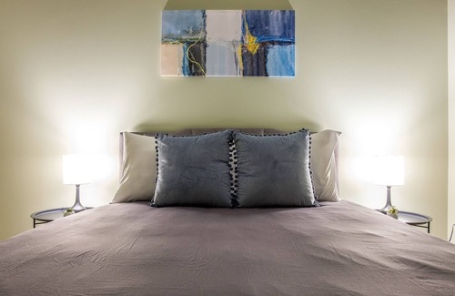 Gateway District Apartment | FRONTDESK 2015 East 4th Street Apts Downtown Cleveland