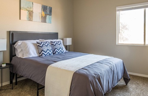 Paradise Valley Village Apartment | FRONTDESK North Scottsdale Paradise Valley Apts