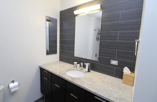 East Hyde Park Apartment | FRONTDESK Trendy Studio Apt in Hyde Park