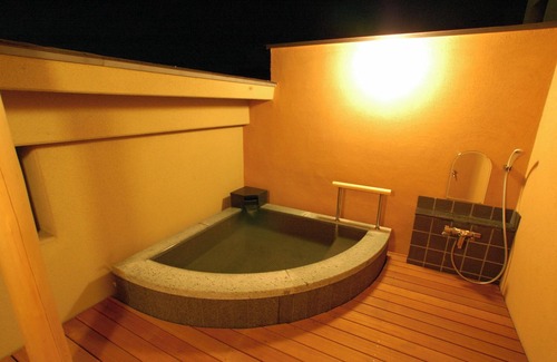 Izu Nagaoka Onsen House | Fugaku Hanabusa