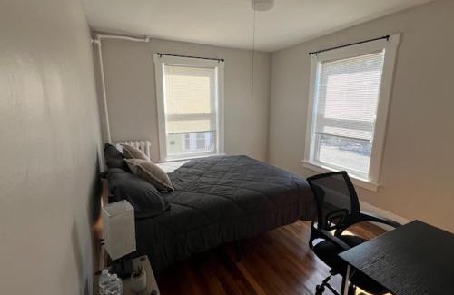 Lynn Apartment | Full Apartment in Lynn - Fits 5 people