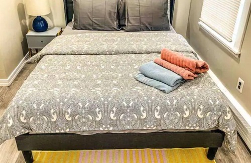 Bethpage Apartment | Full modern 1Bdr Apt w/ Private Entrance on 2nd FL