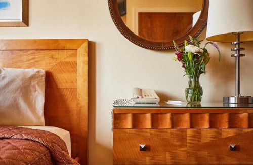 Gayborhood Hotel | Full Room Getaway, The Alexander Inn, Cultural Center Proximity