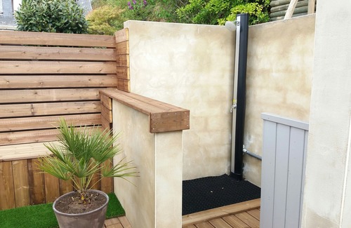 Saint-Michel-en-Greve House | Full sea view, close to the beach