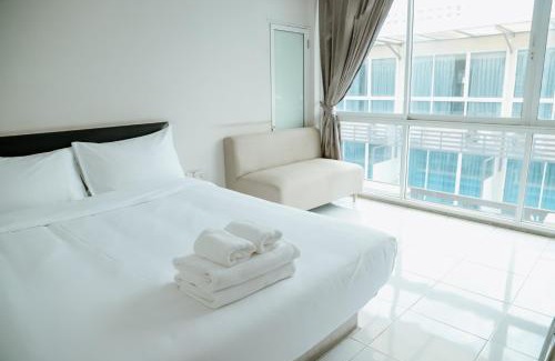 Lak Si Hotel | Full Stop Pool Villa Don Mueang
