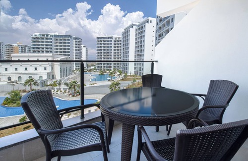 Bahceler Apartment | Fully furnished 1+1 apartment in the heart of Long Beach, Caesar Resort