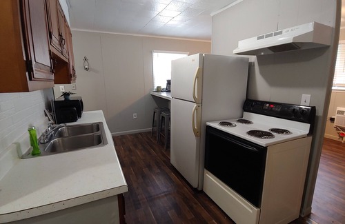 Bluewell Apartment | Fully Furnished Executive Rental Studio 1-Bath Pets Allowed