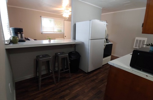 Bluewell Apartment | Fully Furnished Executive Rental Studio 1-Bath Pets Allowed