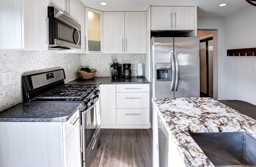 Port Clinton House | Fully remodeled 2BR! Pet Friendly Walk to beach-1 block; mins. to Cedar Point!