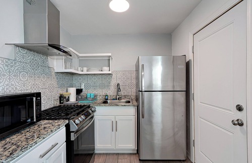 Biggs Field Apartment | Fully Updtd Super Clean 1BR Apt Unit 5n