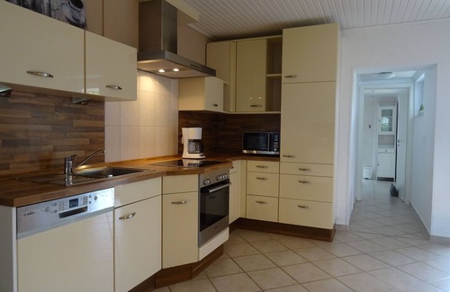 Janneby Apartment | Fun and games around a modern vacation apartment - Bi Schütts