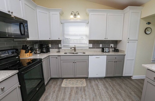 Carolina Dunes House | Fun is just around the corner with this wonderful OBX home!