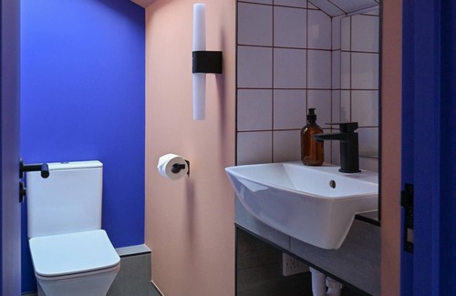 Angel Apartment | Funky Ensuite Loft Close to Angel Shoreditch