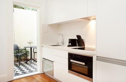 Lewisham Apartment | Funky Inner West Studio with Private Patio