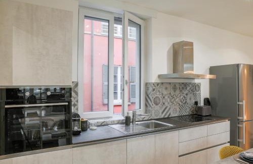 Como Apartment | Fuori Le Mura - Balcony & A/C