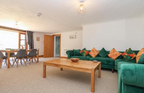 Stenalees House | FurnessThe West Dry