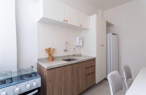 Pinheiros Apartment | Furnished apartment in Pinheiros, close to the subway and local shops