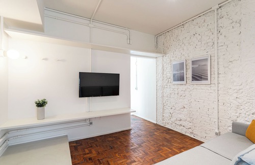 Pinheiros Apartment | Furnished apartment in Pinheiros, close to the subway and local shops