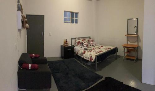 Downtown Johannesburg Apartment | Furnished Bachelor Appartment at Mooi City Appartment