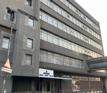 Downtown Johannesburg Apartment | Furnished Bachelor Appartment at Mooi City Appartment