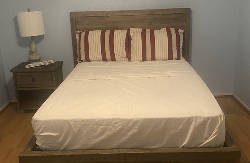 Coalinga House | Furnished home with pool in Coalinga, Ca