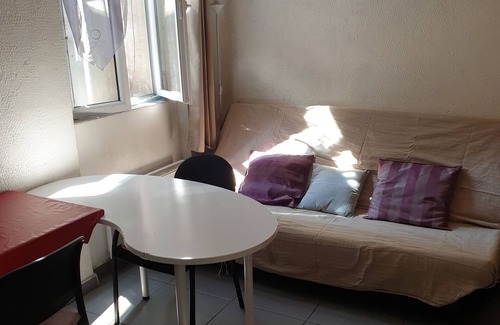 Le Camas Apartment | Furnished Studio Marseille 6th center 15 mins from the beach 2/4P