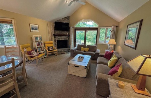 Bretton Woods House | FV27 Luxurious Mt Washington Hotel golf course home