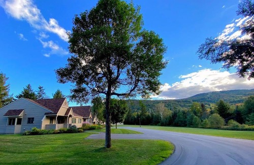 Bretton Woods House | FV50 Pet friendly single level home in Bretton Woods walk to golf course and Mt Washington Hotel