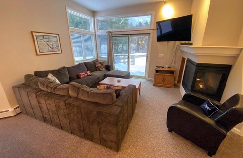 Bretton Woods House | FV50 Pet friendly single level home in Bretton Woods walk to golf course and Mt Washington Hotel