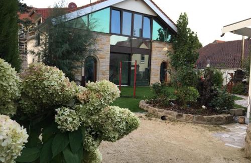 Neustadt-Hambach Hotel | Gästehaus Alte Glaserei