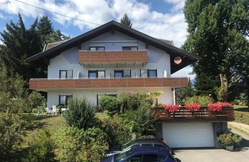 Drobollach am Faakersee House | Gästehaus Uggowitzer
