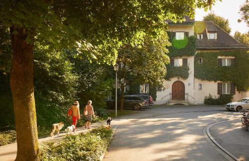 Biederstein Hotel | Gästehaus Englischer Garten