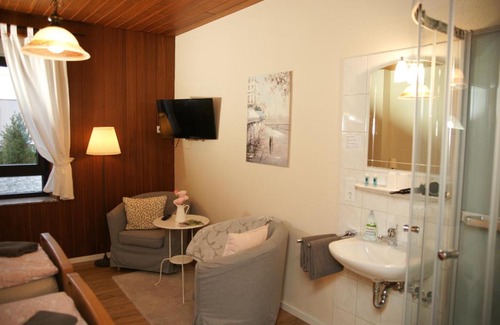 Schwemlingen Hotel | Gästehaus Kerber