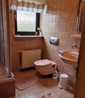 Buechenbeuren Apartment | Gästezimmer "Your temporary Home"