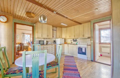 Skara Municipality Apartment | Gäststugan