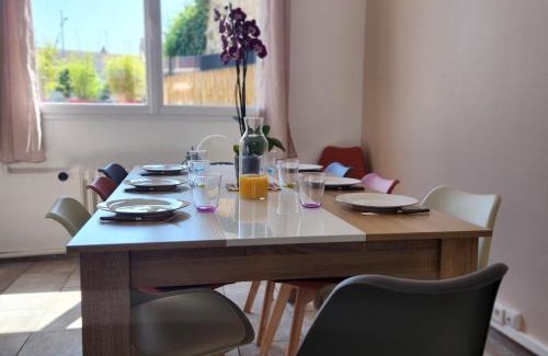 Lessay House | Gîte 3 étoiles l'incontournable de Lessay - 6 pers - jardin clos - bébé, Chiens ok -mer 6kms