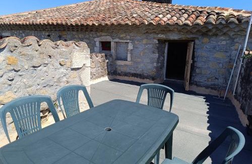 Grospierres Apartment | Gîte #9, 4 Pers, Domaine De Ribiere