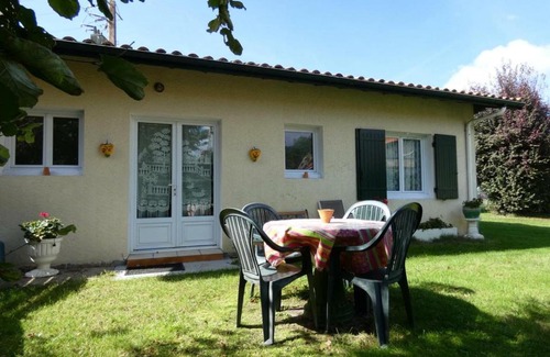 Aureilhan House | Gîte Aureilhan, 3 pièces, 4 personnes - FR-1-360-297