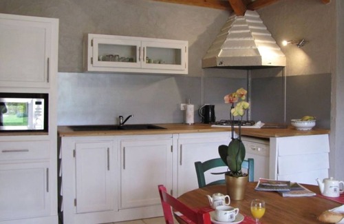 Montagnac-sur-Lede Other | Gîte Avec Piscine Privée en Périgord. Au Calme Dans les Bois