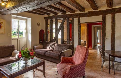 Cour-Cheverny House | Gîte Champêtre près des Châteaux de la Loire, Animaux Acceptés, Jardin, Activités pour Enfants - FR-1-491-390