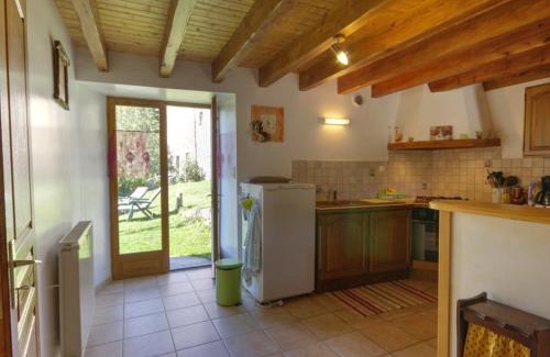 Burdignes House | Gîte de Charme avec Wifi et Cheminée en Pleine Campagne - FR-1-496-96