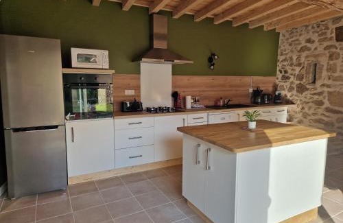 Vollore-Ville House | Gîte des Catalpas