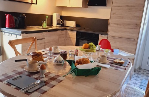 Tavigny House | Gîte Les bergeronnettes-House-Ensuite with Bath-Countryside view