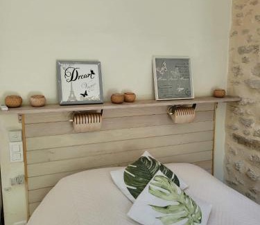 Milly-la-Foret House | Gîte Milly - 2 studios en coeur de ville