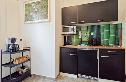 Sudstadt Apartment | Görlitz Nature Conservation Zoo, Panda Cave vacation apartment - Zoo vacation: