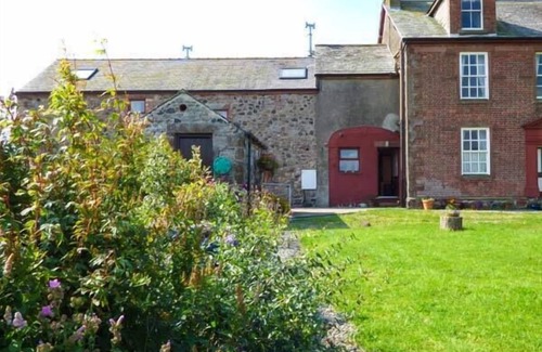 Holmrook Cottage | GABLE VIEW, pet friendly, with a garden in Ravenglass