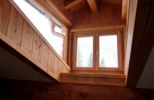 Zuino Apartment | Gaby: Gressoney Valley - Attic in a house with a garden